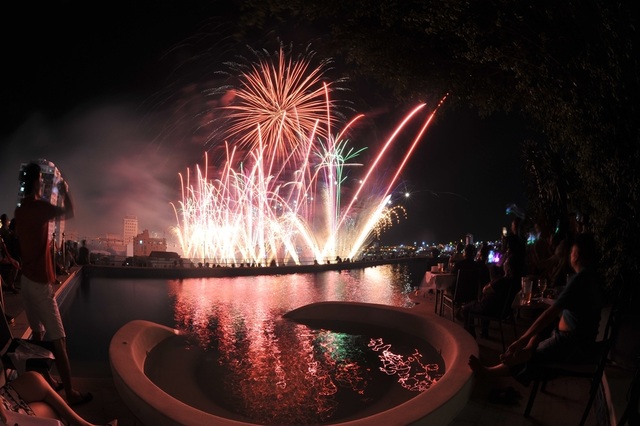Tân binh Phần Lan vô địch lễ hội pháo hoa quốc tế Đà Nẵng 2019 - 12 Tân binh Phần Lan vô địch lễ hội pháo hoa quốc tế Đà Nẵng 2019 - 12