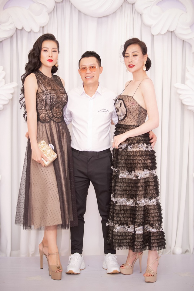“Vũ Sở khanh” “Về nhà đi con” “hoa mắt” trước dàn Hoa hậu, Á hậu Việt Nam - 10 “Vũ Sở khanh” “Về nhà đi con” “hoa mắt” trước dàn Hoa hậu, Á hậu Việt Nam - 10