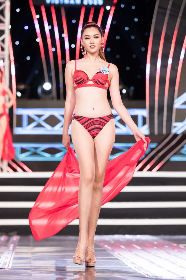 “Mướt mắt” trước màn trình diễn bikini của 20 người đẹp Miss World Việt Nam 2019 - 8 “Mướt mắt” trước màn trình diễn bikini của 20 người đẹp Miss World Việt Nam 2019 - 8