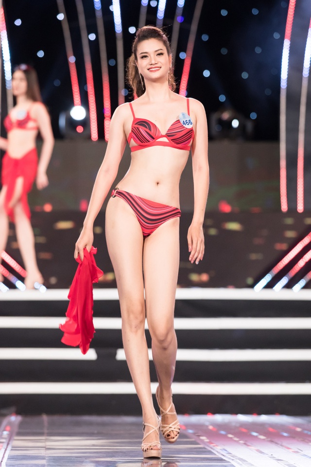 “Mướt mắt” trước màn trình diễn bikini của 20 người đẹp Miss World Việt Nam 2019 - 17 “Mướt mắt” trước màn trình diễn bikini của 20 người đẹp Miss World Việt Nam 2019 - 17