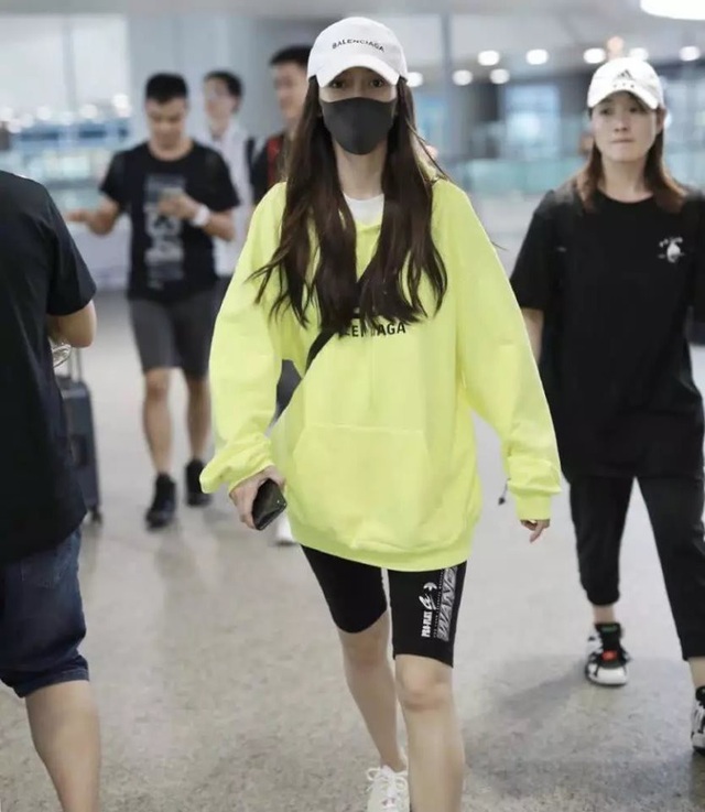Angelababy lộ vẻ mệt mỏi vì tin đồn ly hôn - 3 Angelababy lộ vẻ mệt mỏi vì tin đồn ly hôn - 3