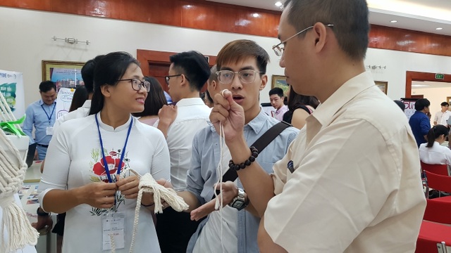 Sinh viên kêu gọi doanh nghiệp đầu tư dự án khởi nghiệp - 4 Sinh viên kêu gọi doanh nghiệp đầu tư dự án khởi nghiệp - 4