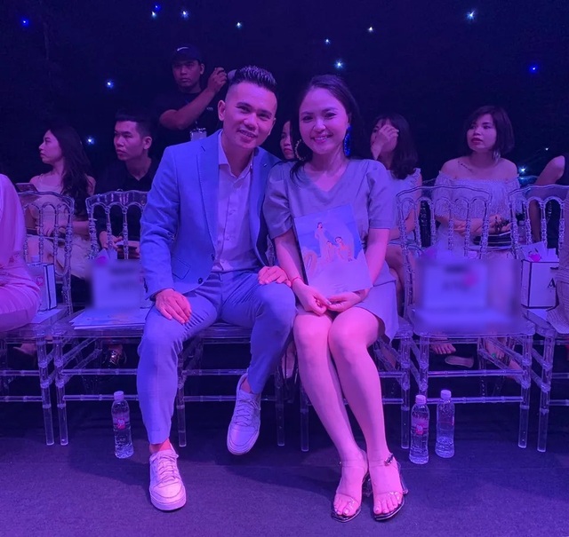 Tú Dưa bị vợ 3 “tố”: “Khéo ở đâu ấy chứ không biết nịnh vợ” - 3 Tú Dưa bị vợ 3 “tố”: “Khéo ở đâu ấy chứ không biết nịnh vợ” - 3