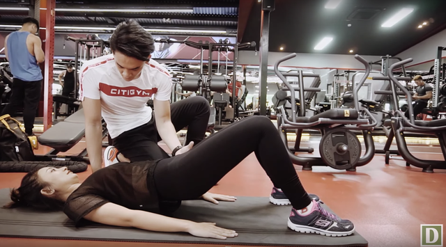 Đau mỏi lưng do ngồi nhiều, tập ngay 3 động tác sau - 1 Đau mỏi lưng do ngồi nhiều, tập ngay 3 động tác sau - 1