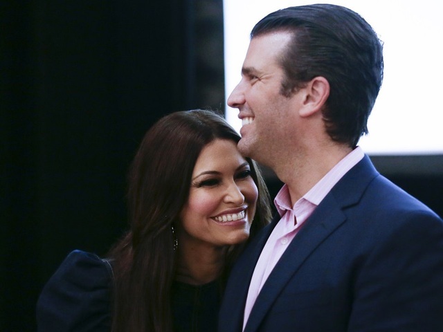 Con trai cả của ông Trump tậu biệt thự 4,5 triệu USD để ở cùng bạn gái - 2 Con trai cả của ông Trump tậu biệt thự 4,5 triệu USD để ở cùng bạn gái - 2