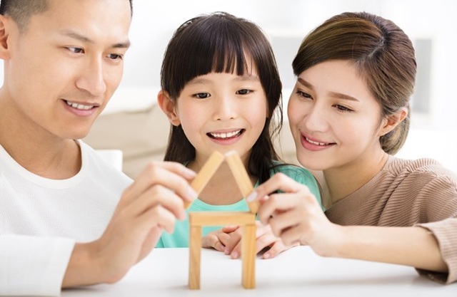 Muốn thuyết phục con, cha mẹ đừng nói một đằng, làm một nẻo - 1 Muốn thuyết phục con, cha mẹ đừng nói một đằng, làm một nẻo - 1