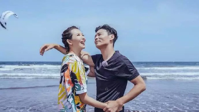 Cuộc hôn nhân “chị-em” đáng ngưỡng mộ của hoa đán Thái Thiếu Phân - 4 Cuộc hôn nhân “chị-em” đáng ngưỡng mộ của hoa đán Thái Thiếu Phân - 4