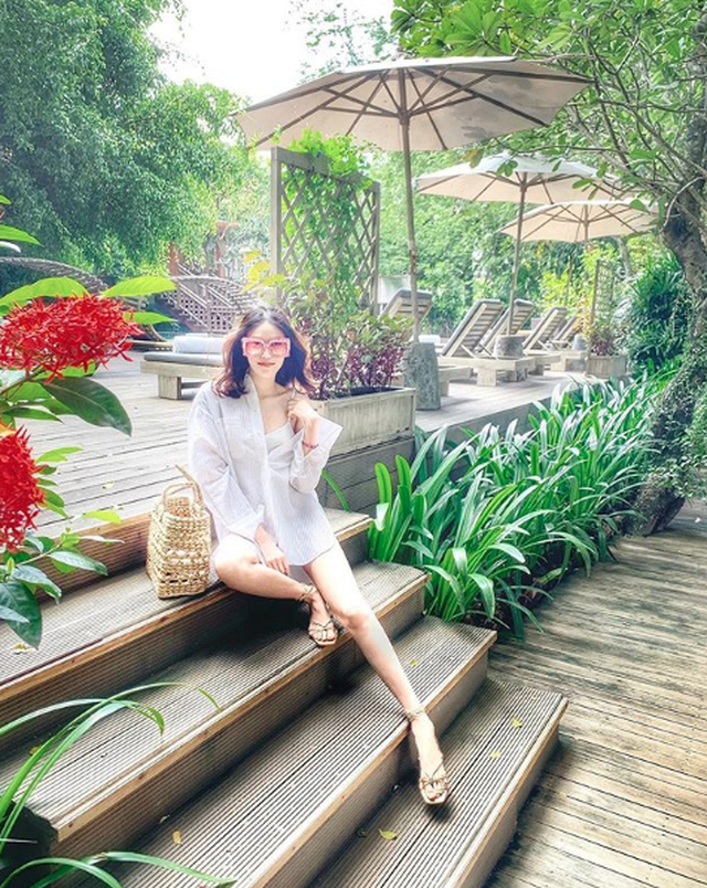 Hai mỹ nhân Việt lấy chồng thiếu gia, mang bầu vẫn giữ phong thái của siêu mẫu - 28 Hai mỹ nhân Việt lấy chồng thiếu gia, mang bầu vẫn giữ phong thái của siêu mẫu - 28