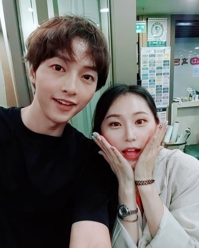 Song Joong Ki gầy xơ xác trong loạt ảnh hậu ly hôn - 2 Song Joong Ki gầy xơ xác trong loạt ảnh hậu ly hôn - 2