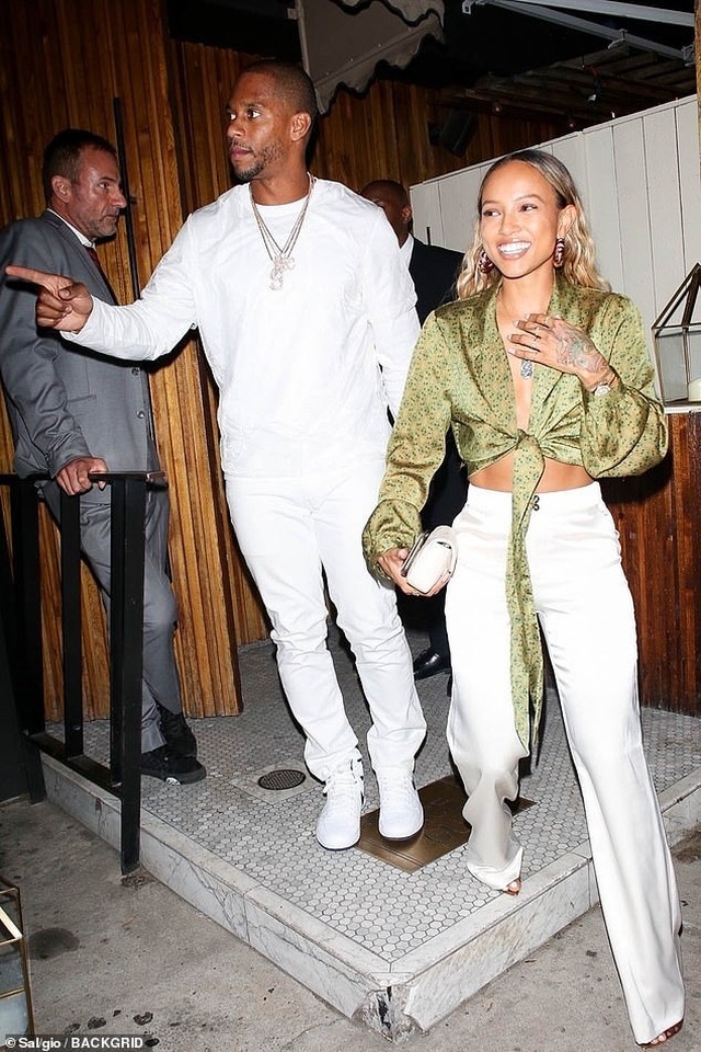 Hot girl gốc Việt Karrueche Tran tình tứ hôn bạn trai - 4 Hot girl gốc Việt Karrueche Tran tình tứ hôn bạn trai - 4
