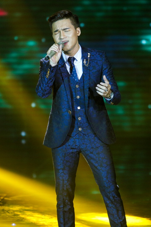 Phương Ý đăng quang ngôi vị Quán quân Thần tượng Bolero 2019 - 2 Phương Ý đăng quang ngôi vị Quán quân Thần tượng Bolero 2019 - 2