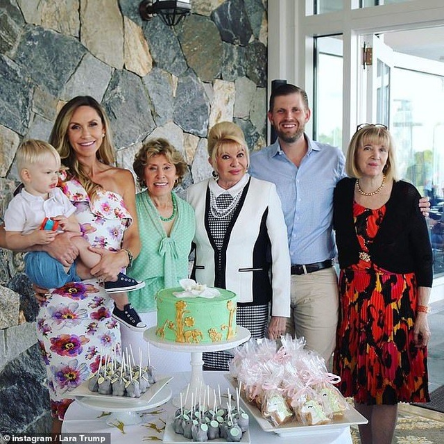 Hình ảnh mới về cựu người mẫu Ivana Trump - 9 Hình ảnh mới về cựu người mẫu Ivana Trump - 9