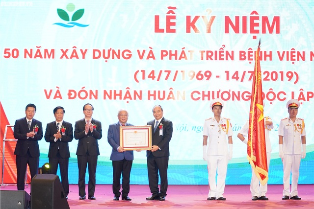 Thủ tướng: Nâng cao hơn nữa chất lượng khám chữa bệnh cho trẻ em trên cả nước - 2 Thủ tướng: Nâng cao hơn nữa chất lượng khám chữa bệnh cho trẻ em trên cả nước - 2