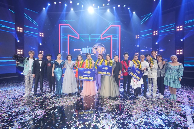 Thanh Hương đăng quang “Trời sinh một cặp” nhận giải thưởng nửa tỷ đồng - 21 Thanh Hương đăng quang “Trời sinh một cặp” nhận giải thưởng nửa tỷ đồng - 21