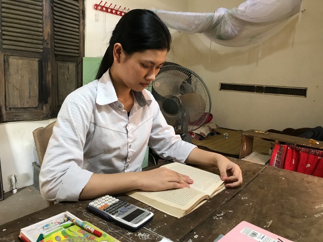 Nữ sinh trường làng xứ Nghệ đạt thủ khoa khối A toàn tỉnh - 4 Nữ sinh trường làng xứ Nghệ đạt thủ khoa khối A toàn tỉnh - 4