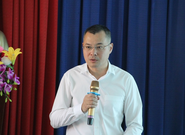 Vụ chợ tiền tỷ đìu hiu: Chủ tịch UBND tỉnh Phú Yên đối thoại với người dân! - 4 Vụ chợ tiền tỷ đìu hiu: Chủ tịch UBND tỉnh Phú Yên đối thoại với người dân! - 4