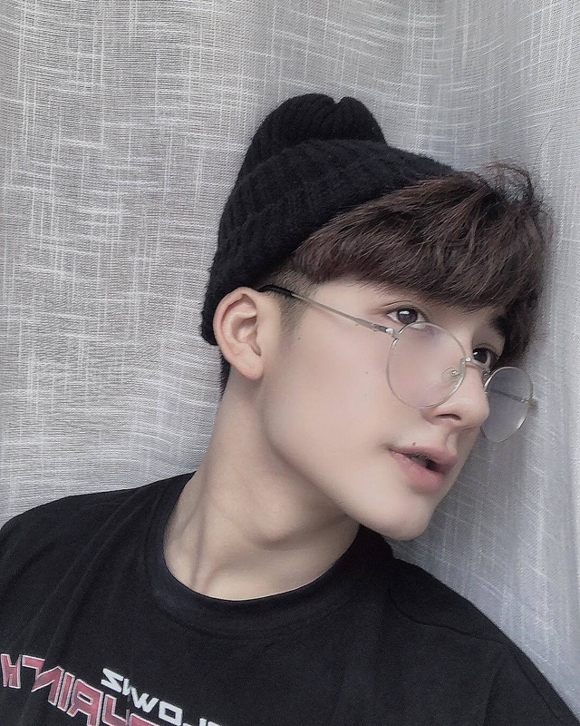 “Hot boy dân tộc” tại Sa Pa khiến dân mạng xao xuyến - 4 “Hot boy dân tộc” tại Sa Pa khiến dân mạng xao xuyến - 4