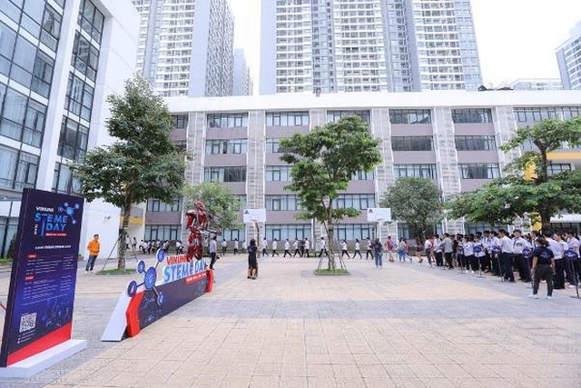 Hàng ngàn bạn trẻ yêu công nghệ háo hức với ngày hội STEME - 1 Hàng ngàn bạn trẻ yêu công nghệ háo hức với ngày hội STEME - 1
