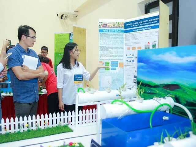 Hàng ngàn bạn trẻ yêu công nghệ háo hức với ngày hội STEME - 8 Hàng ngàn bạn trẻ yêu công nghệ háo hức với ngày hội STEME - 8