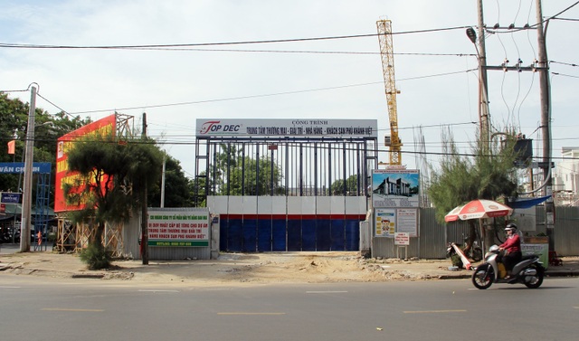 Vụ doanh nghiệp đuổi cán bộ: Đoàn cán bộ mới được cử đến công trường - 7 Vụ doanh nghiệp đuổi cán bộ: Đoàn cán bộ mới được cử đến công trường - 7