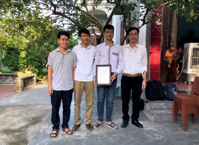 Thủ khoa khối A toàn quốc nhận học bổng tài năng của ĐH Bách khoa Hà Nội - 1 Thủ khoa khối A toàn quốc nhận học bổng tài năng của ĐH Bách khoa Hà Nội - 1