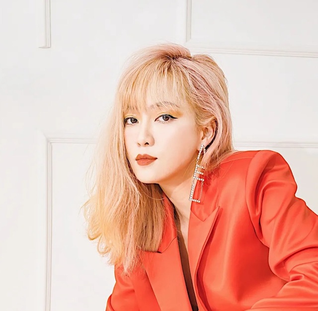 Ca sĩ Đinh Hương gọi Thanh Hương là một viên ngọc thô quá đẹp - 2 Ca sĩ Đinh Hương gọi Thanh Hương là một viên ngọc thô quá đẹp - 2