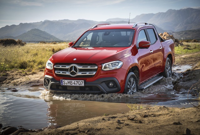 Rộ tin đồn Mercedes-Benz dừng sản xuất xe bán tải X-Class - 1