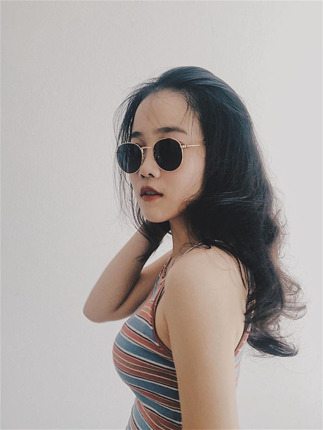 Bạn gái hotgirl của Đoàn Văn Hậu diện bikini khoe đường cong nóng bỏng - 4