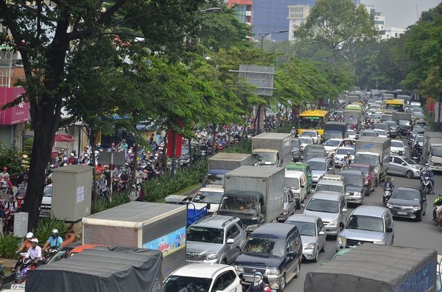 Đề xuất chi 250 tỷ đồng xây 34 cổng thu phí ô tô vào trung tâm Sài Gòn - 1