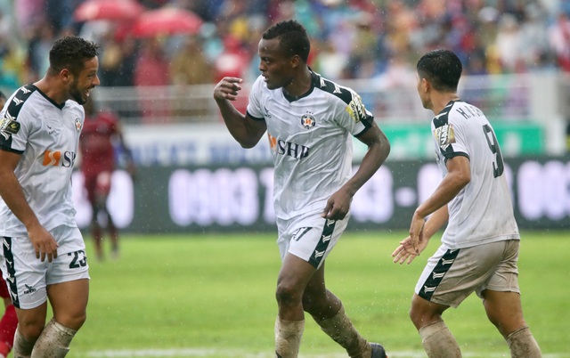 Thắng kịch tính SHB Đà Nẵng, CLB TPHCM giữ chặt ngôi đầu V-League - 1 Thắng kịch tính SHB Đà Nẵng, CLB TPHCM giữ chặt ngôi đầu V-League - 1