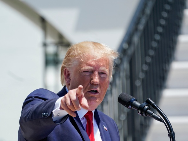 Tổng thống Trump dọa đánh thuế thêm hàng Trung Quốc