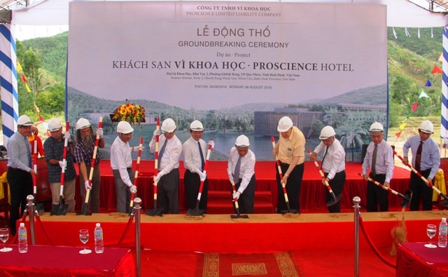 GS Trần Thanh Vân trải lòng về việc bỏ ra hàng triệu đô để phát triển khoa học Việt Nam - 5 GS Trần Thanh Vân trải lòng về việc bỏ ra hàng triệu đô để phát triển khoa học Việt Nam - 5