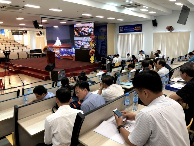 Đại học được tự chủ, sao vẫn bị phạt tuyển vượt chỉ tiêu? - 3 Đại học được tự chủ, sao vẫn bị phạt tuyển vượt chỉ tiêu? - 3