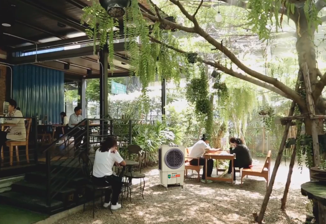 Kinh doanh ngày hè, chủ doanh nghiệp “kẻ khóc người cười” - 4 Kinh doanh ngày hè, chủ doanh nghiệp “kẻ khóc người cười” - 4