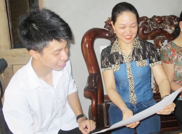 Thủ khoa 2 khối A, B của tỉnh Ninh Bình mơ ước trở thành bác sĩ giỏi - 1 Thủ khoa 2 khối A, B của tỉnh Ninh Bình mơ ước trở thành bác sĩ giỏi - 1