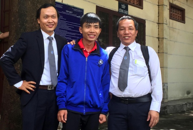 Vụ làm mẹ tuổi 13, suýt làm bà ở tuổi 26: Kháng nghị giám đốc thẩm - 1 Vụ làm mẹ tuổi 13, suýt làm bà ở tuổi 26: Kháng nghị giám đốc thẩm - 1