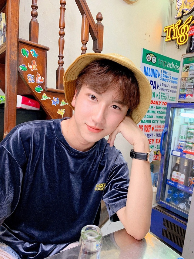 Nam sinh xứ Thanh sở hữu vẻ ngoài điển trai gây “bão mạng - 1 Nam sinh xứ Thanh sở hữu vẻ ngoài điển trai gây “bão mạng - 1