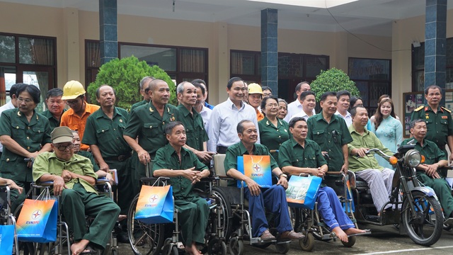Ngành Điện miền Nam với nhiều hoạt động ý nghĩa hướng đến Ngày Thương binh, liệt sĩ 27/7 - 3 Ngành Điện miền Nam với nhiều hoạt động ý nghĩa hướng đến Ngày Thương binh, liệt sĩ 27/7 - 3