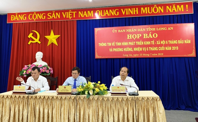 Vụ bồi thường 16.000m2 giá siêu rẻ: Cầu cứu chủ tịch UBND tỉnh Long An - 1 Vụ bồi thường 16.000m2 giá siêu rẻ: Cầu cứu chủ tịch UBND tỉnh Long An - 1