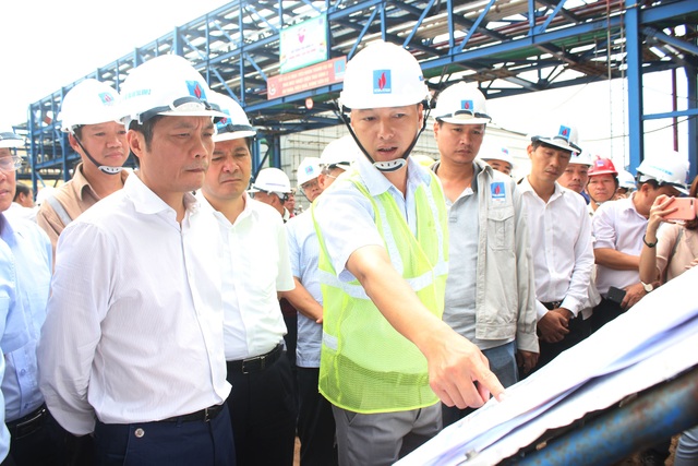4 vị Ủy viên Trung ương bàn giải cứu Nhiệt điện Thái Bình 2: Cái khó nhất là... tiền! - 2 4 vị Ủy viên Trung ương bàn giải cứu Nhiệt điện Thái Bình 2: Cái khó nhất là... tiền! - 2