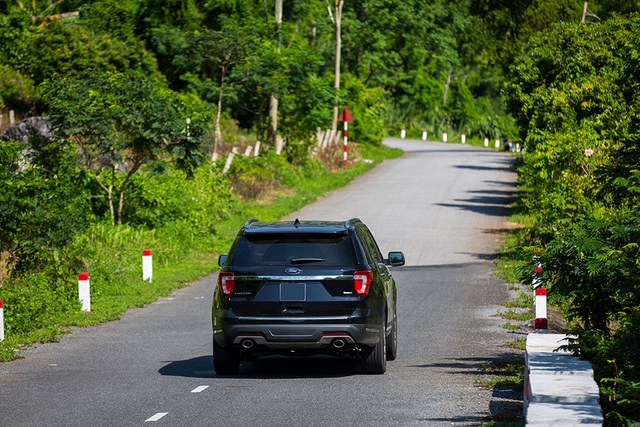 Ford Explorer - Bản  nâng cấp với hàng loạt tiện nghi sang trọng - 5