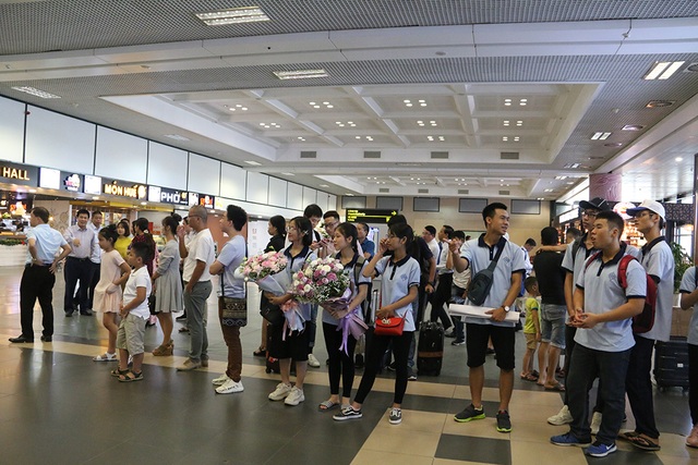 Rạng rỡ ngày về của 6 chàng trai đội tuyển Olympic Toán quốc tế 2019 - 5 Rạng rỡ ngày về của 6 chàng trai đội tuyển Olympic Toán quốc tế 2019 - 5