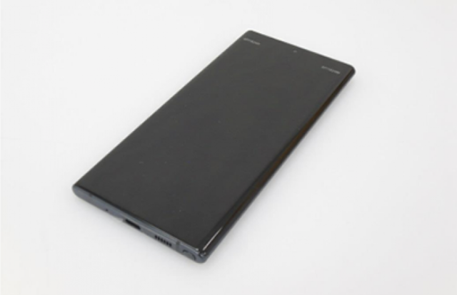 Ảnh thực tế bộ đôi Galaxy Note10 lộ diện, hé lộ thiết kế mới - 3