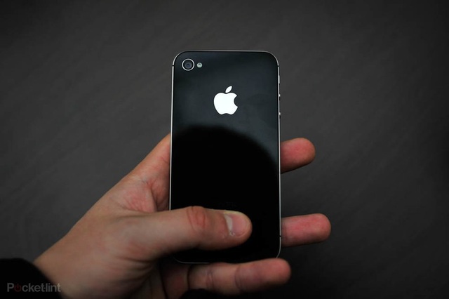 Apple bất ngờ tung bản cập nhật cho iPhone 4s, iPhone 5, iPad đời đầu - 1