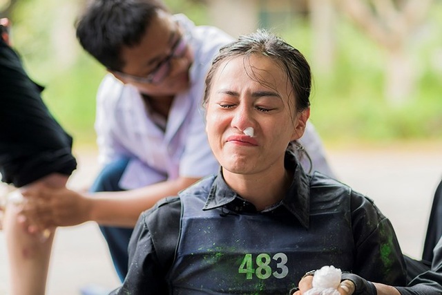 “Quỳnh Búp bê” Phương Oanh ngại cảnh nóng - 2 “Quỳnh Búp bê” Phương Oanh ngại cảnh nóng - 2