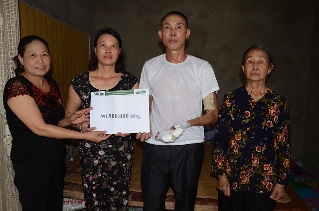 Bạn đọc Dân trí giúp đỡ bé 9 tháng tuổi mồ côi mẹ hơn 90 triệu đồng - 5 Bạn đọc Dân trí giúp đỡ bé 9 tháng tuổi mồ côi mẹ hơn 90 triệu đồng - 5