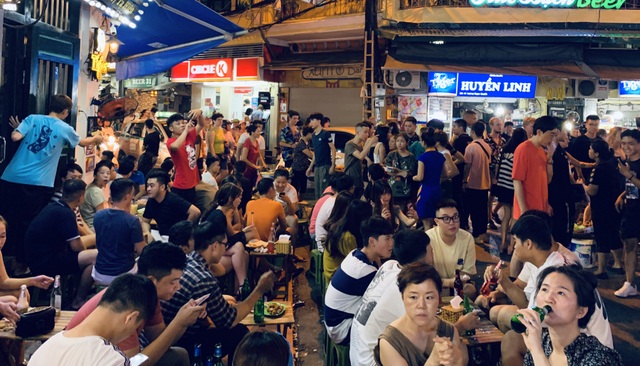 Chịu tác động kép, “đại gia” ngành bia ngậm ngùi báo lỗ gần 100 tỷ đồng - 1 Chịu tác động kép, “đại gia” ngành bia ngậm ngùi báo lỗ gần 100 tỷ đồng - 1