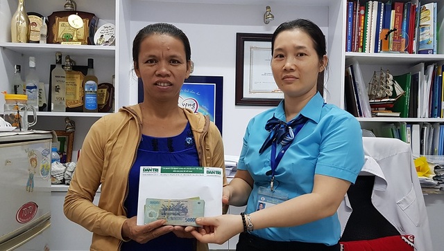 Được bạn đọc Dân trí giúp đỡ 167 triệu đồng, người đàn bà khốn khổ dần vượt qua khó khăn - 1 Được bạn đọc Dân trí giúp đỡ 167 triệu đồng, người đàn bà khốn khổ dần vượt qua khó khăn - 1