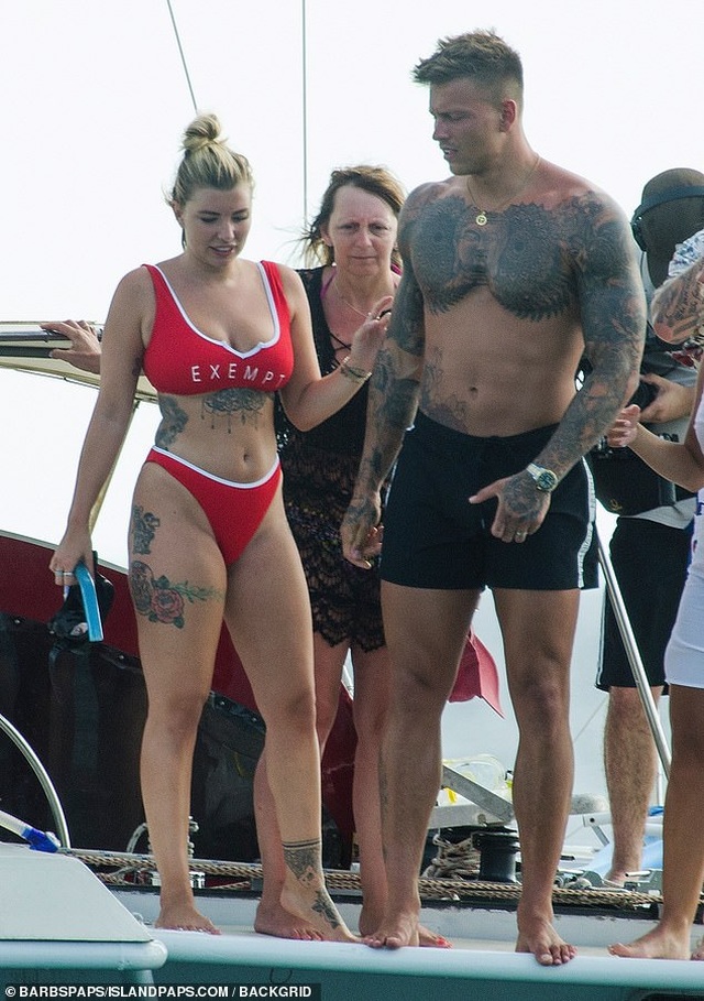 Olivia Buckland tiết lộ bí quyết giữ dáng chắc khỏe - 5 Olivia Buckland tiết lộ bí quyết giữ dáng chắc khỏe - 5