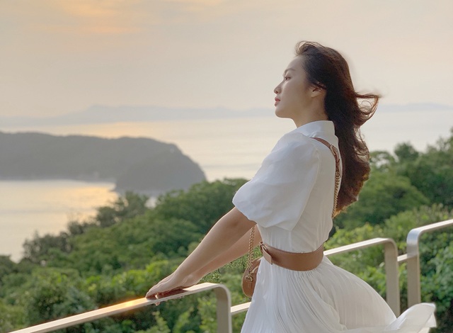 Khả Ngân “Hậu duệ mặt trời” xinh đẹp khi đến Nhật với vai trò Đại sứ du lịch - 10 Khả Ngân “Hậu duệ mặt trời” xinh đẹp khi đến Nhật với vai trò Đại sứ du lịch - 10